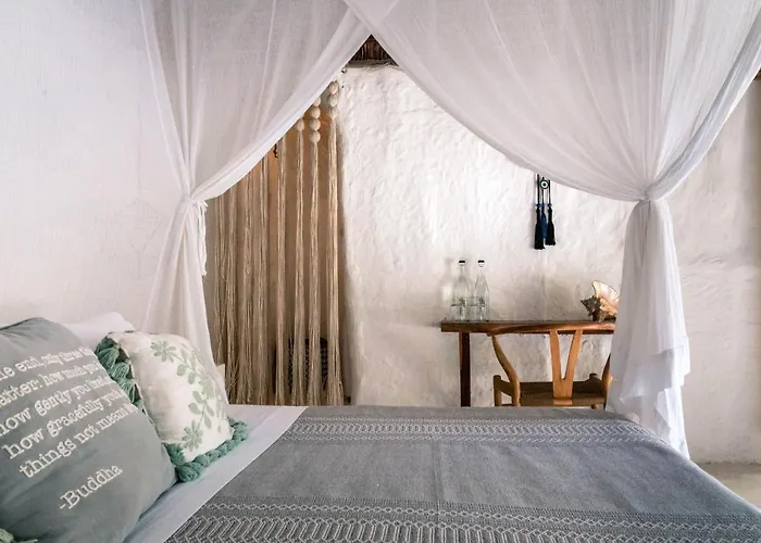 Playa Mambo Eco Cabanas 4*
