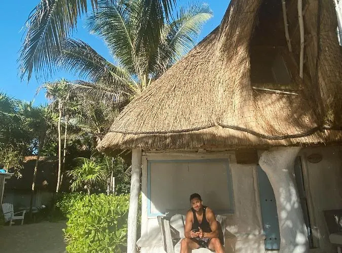 Playa Mambo Eco Cabanas
