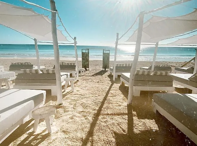 Playa Mambo Eco Cabanas