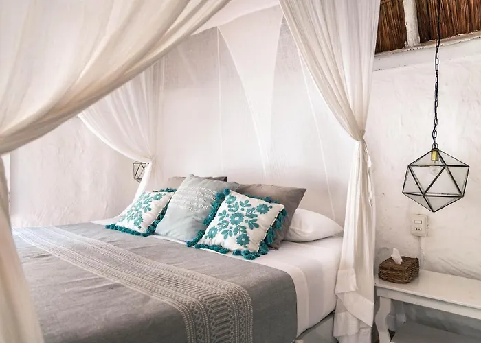 Playa Mambo Eco Cabanas